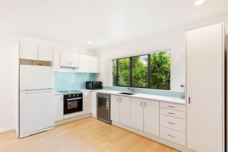 Photo of property in 22 Albizia Avenue, Henderson, Auckland, 0612