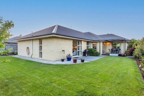 Photo of property in 22 Churchill Drive, Rangiora, 7400