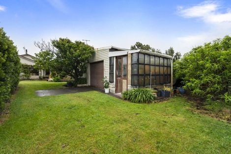 Photo of property in 1960 Parewanui Road, Parewanui, Bulls, 4894