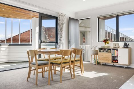 Photo of property in 260 Hobsonville Point Road, Hobsonville, Auckland, 0616