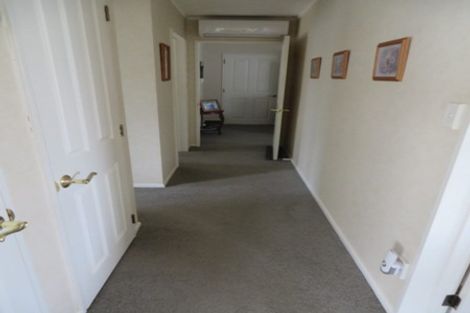 Photo of property in 24 Devon Street, Levin, 5510