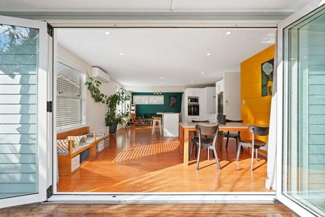 Photo of property in 22 Paragon Avenue, Beach Haven, Auckland, 0626