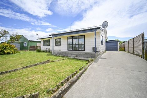 Photo of property in 28 Ramsey Crescent, Flaxmere, Hastings, 4120