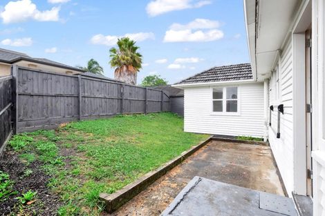 Photo of property in 22 Buller Crescent, Manurewa, Auckland, 2102