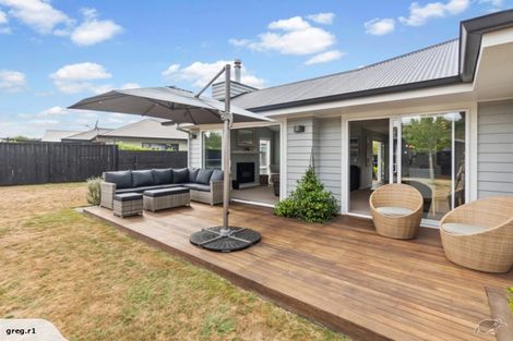 Photo of property in 58 Montgomery Crescent, Kinloch, Taupo, 3377