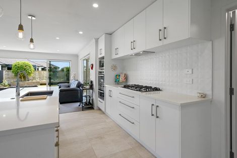 Photo of property in 26 Lilac Close, Cambridge, 3434