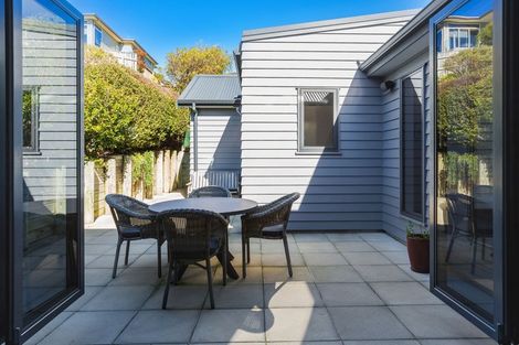 Photo of property in 6 Hollyford Place, Aotea, Porirua, 5024