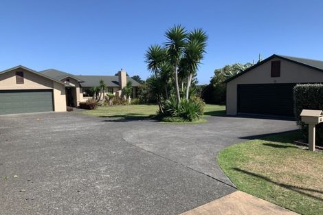 Photo of property in 60 Shelter Grove, Frankleigh Park, New Plymouth, 4310