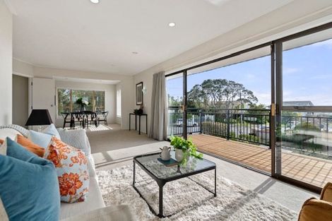 Photo of property in 1/95 Aberdeen Road, Castor Bay, Auckland, 0620