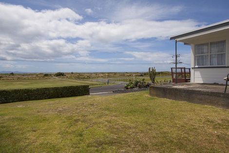 Photo of property in 124 Seaforth Road, Waihi Beach, 3611