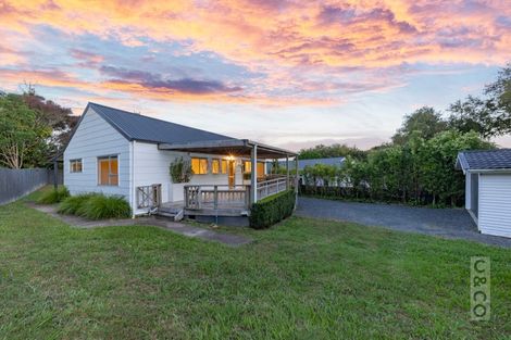 Photo of property in 28 Great North Road, Riverhead, 0820