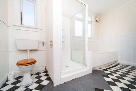 Photo of property in 4 Russell Street, Palmerston North, 4414
