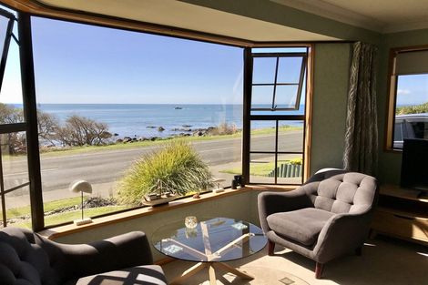 Photo of property in 100 Marine Parade, Bluff, 9814