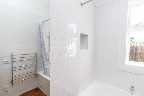 Photo of property in 12 Veronica Street, Brooklyn, Wellington, 6021