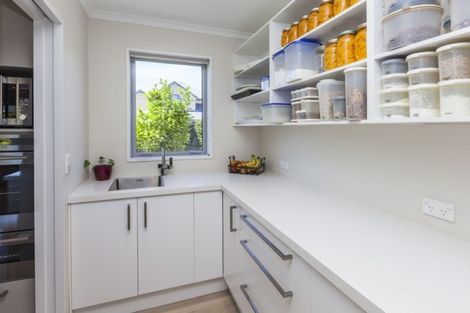 Photo of property in 43 Marble Wood Drive, Papanui, Christchurch, 8053