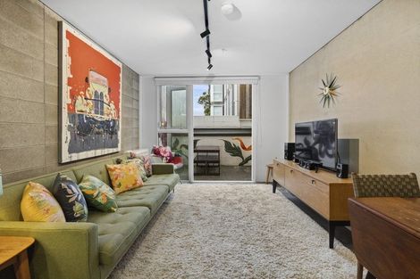 Photo of property in Canvas Apartments, 1/307 Willis Street, Te Aro, Wellington, 6011
