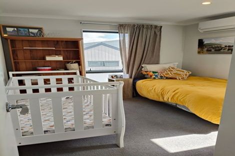 Photo of property in 14 Ringa Matau Road, Hobsonville, Auckland, 0616