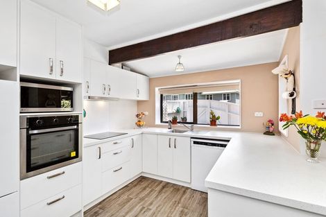 Photo of property in 1/268 Main Road, Tawa, Wellington, 5028