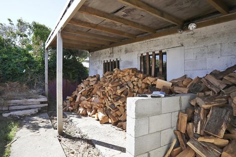 Photo of property in 302 Princes Street, Strathern, Invercargill, 9812