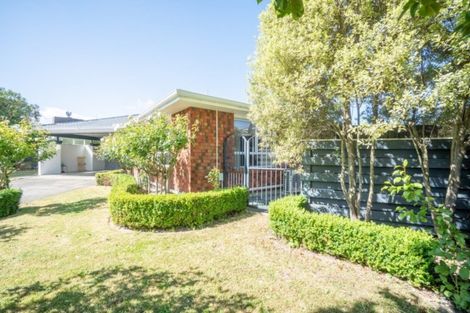 Photo of property in 16 Te Punga Place, Awapuni, Palmerston North, 4412