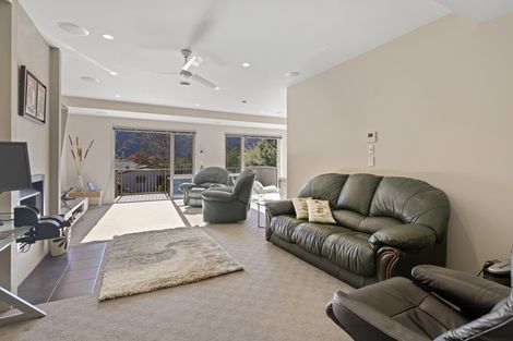 Photo of property in 21 Hood Crescent, Arrowtown, 9302