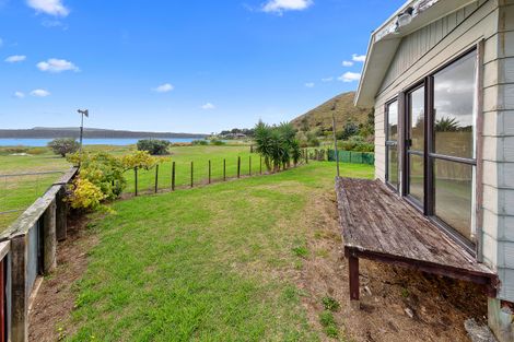 Photo of property in 64 Maunsell Road, Port Waikato, Tuakau, 2695