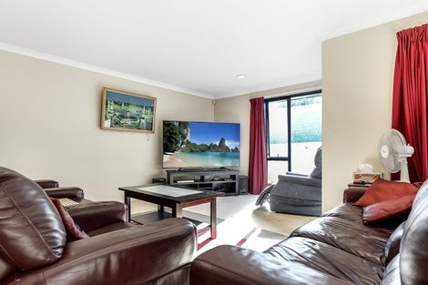 Photo of property in 18c Alison Street, Hamilton Lake, Hamilton, 3204