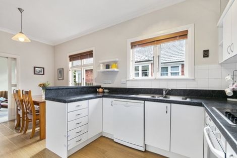 Photo of property in 142 Waiwhetu Road, Waterloo, Lower Hutt, 5011