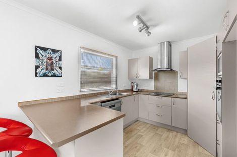 Photo of property in 16 Kedge Drive, Mangawhai, 0505