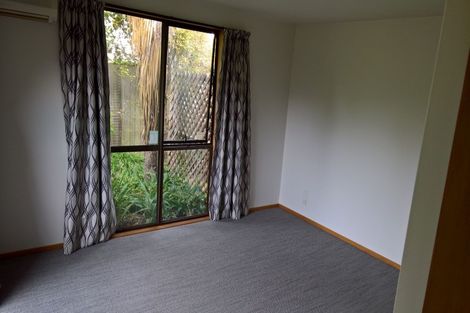 Photo of property in 2/40 Windermere Road, Papanui, Christchurch, 8053