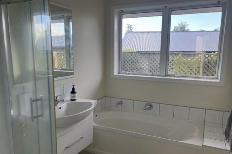 Photo of property in 1/14a Garreg Road, Fendalton, Christchurch, 8052