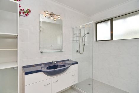 Photo of property in 2 Sawyers Arms Road, Northcote, Christchurch, 8052