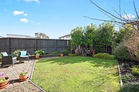Photo of property in 1/5 Gulf Crest, Bucklands Beach, Auckland, 2012