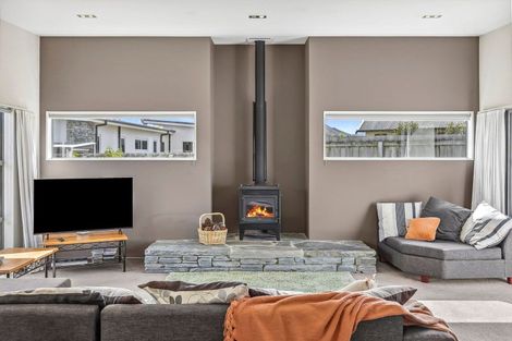 Photo of property in 79 Rob Roy Lane, Wanaka, 9305