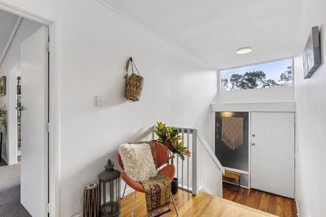 Photo of property in 22 Rosecamp Road, Beach Haven, Auckland, 0626