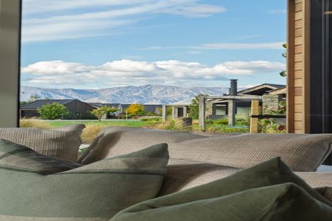 Photo of property in 16 Mccaw Mews, Wanaka, 9305