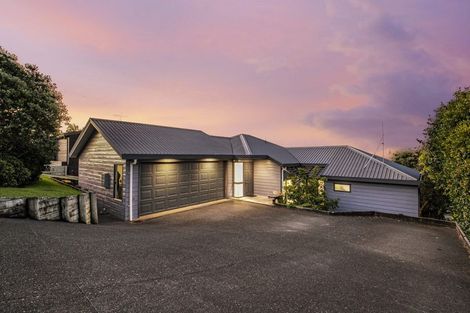 Photo of property in 66 Waiora Road, Stanmore Bay, Whangaparaoa, 0932