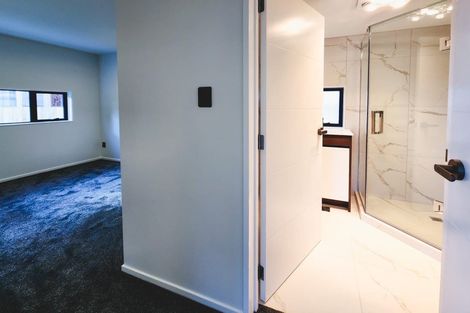 Photo of property in 2a Embling Place, Eastern Beach, Auckland, 2012