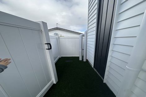 Photo of property in 17a Midgley Road, West Harbour, Auckland, 0618