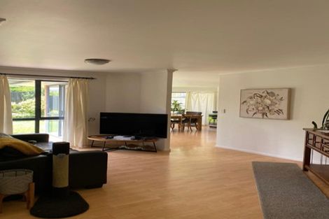 Photo of property in 6 Red Oak Place, Schnapper Rock, Auckland, 0632