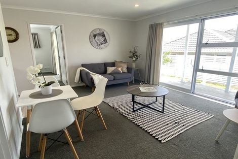 Photo of property in 3 Cornwall Street, Te Atatu South, Auckland, 0610