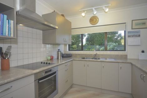 Photo of property in 6 Cobb Place, Otaki, 5512