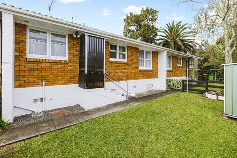 Photo of property in 2/6 Hill Road, Papatoetoe, Auckland, 2025