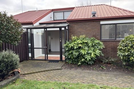 Photo of property in 6 Lakeview Place, Halswell, Christchurch, 8025