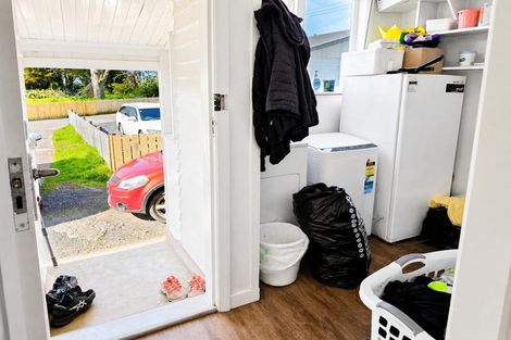Photo of property in 3 Timatanga Place, 0405
