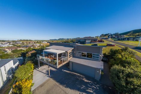 Photo of property in 11 Tohora View, Waihi Beach, 3611