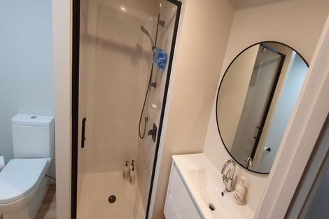 Photo of property in 2/34 Valley View Road, Glenfield, Auckland, 0629