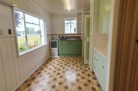 Photo of property in 30 Wikitoria Road, Putiki, Whanganui, 4501