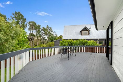 Photo of property in 9 Guernsey Place, Fitzherbert, Palmerston North, 4410