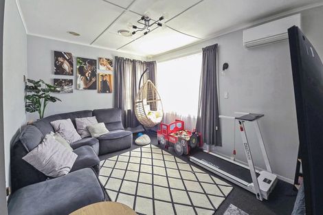 Photo of property in 5 Hay Street, Naenae, Lower Hutt, 5011